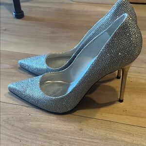 Stuart Weitzman Silver Pointed Toe Heels! 6M
